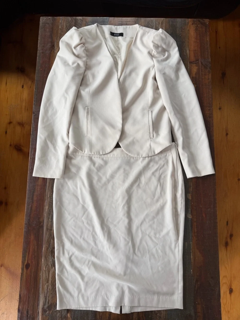 Body By Victoria Victoria’s Secret Women’s 12 Beige 2Piece Skirt Suit | SKU 0083